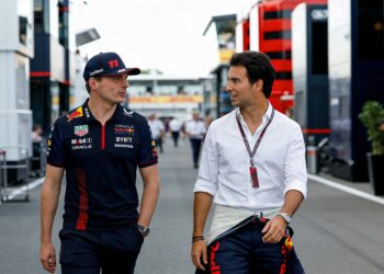 kelly piquet onthult geheim van relatie met max ve