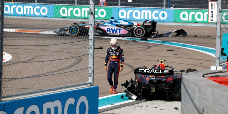 lawson biedt excuses aan gasly na crash door techn