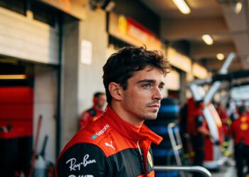 leclerc bom dreigt exit bij ferrari nu rivaal bod