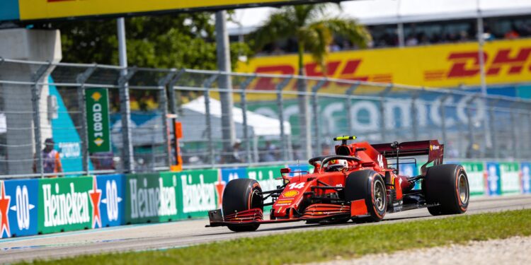 leclerc snelste in training miami problemen voor l