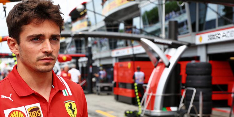 leclerc wijst naar verluidt megabod van aston mart