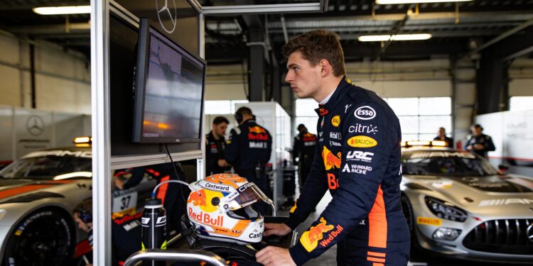 max verstappen kwalificeert zich voor pole shootou