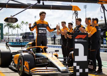 mclaren domineert miami sprint antonellis leiding