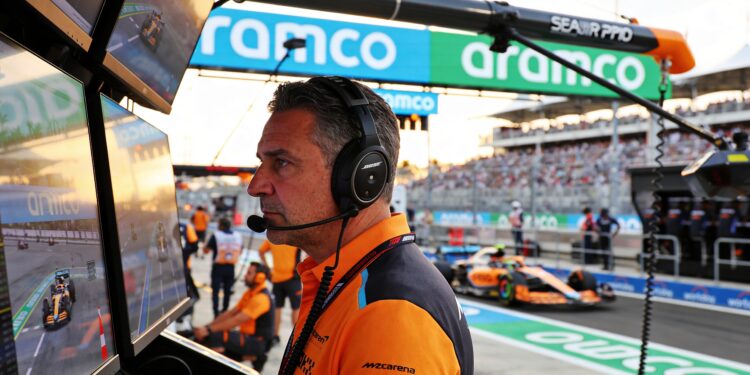 mclaren imponeert met 1 2 in miami maar stella bli