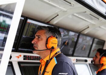 mclaren onder vuur na strategische flater in canad