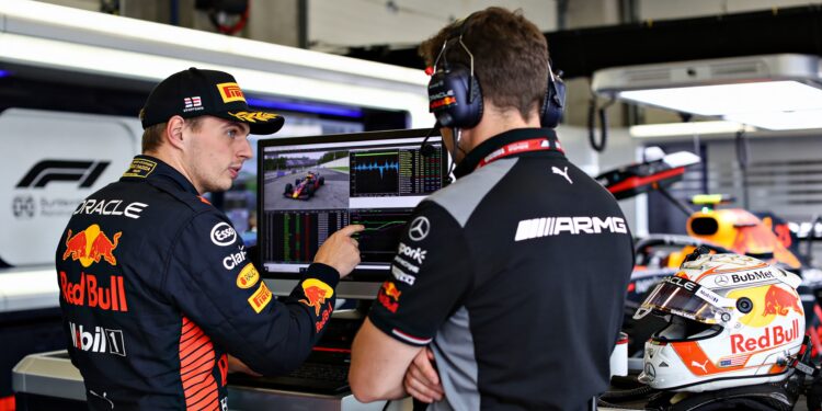 mercedes diep onder de indruk van verstappen bij n