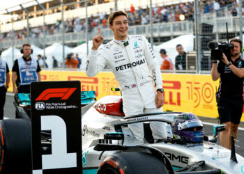mercedes domineert in canada verstappen gefrustree