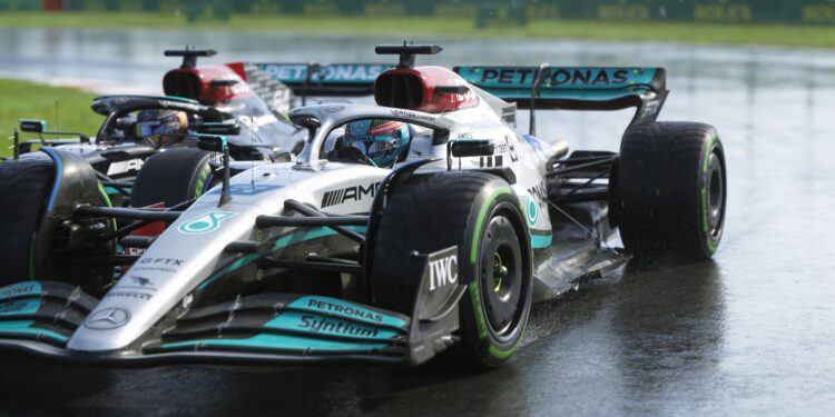 mercedes grijpt in duel russell en antonelli te cl