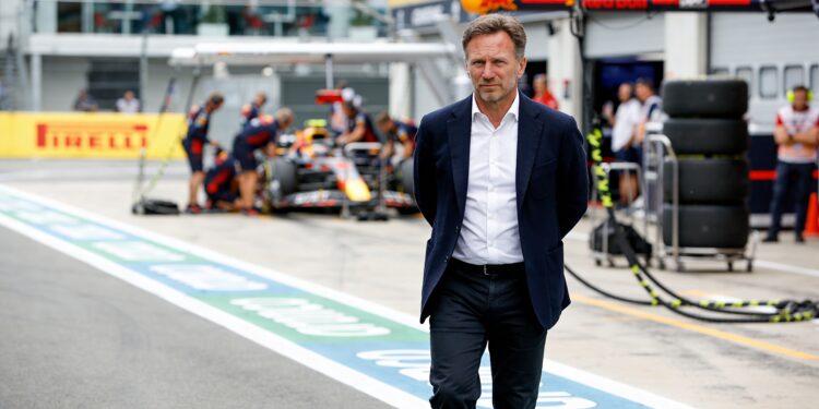 Mercedes haakt af in strijd om Alpine, weg vrij voor Christian Horner 1 mercedes haakt af in strijd om alpine weg vrij voo
