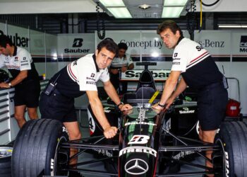 mercedes overwoog f1 exit na crash wendlinger in 1