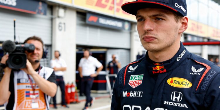 montoya roept fia op parkeer verstappen na regleme