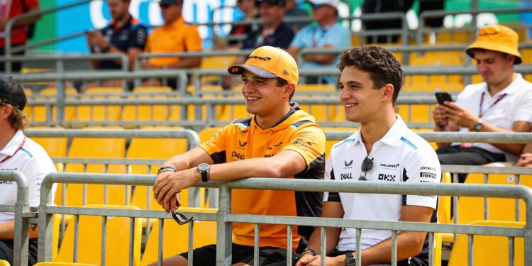 norris en piastri verrassen fans op tribune in mia