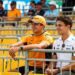 norris en piastri verrassen fans op tribune in mia