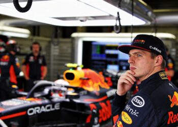 onrust bij red bull ontslag skinner voedt twijfel