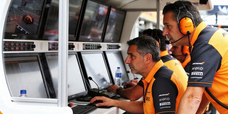 palmer mclaren gaf zege miami weg met twijfelachti