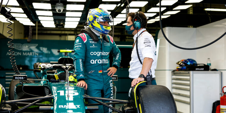 pijnlijke zitpositie dwingt alonso tot opgave in c