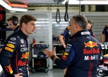 red bull haalt vertrouweling verstappen binnen jos