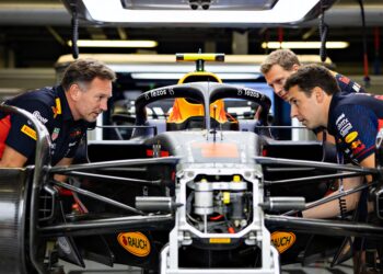 red bull stelt nieuwe windtunnel uit tot begin 202