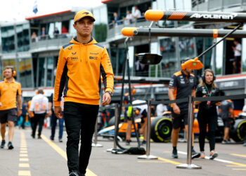 regerend f1 kampioen norris richt pijlen op 24 uur