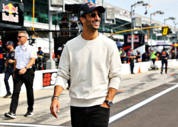 ricciardo keert terug naar het circuit voor indy 5