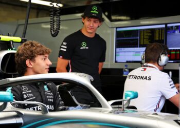 rosberg clash tussen antonelli en russell is onver