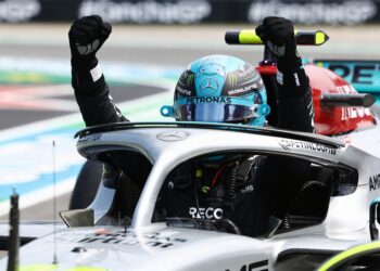 russell grijpt sprintpole in canada na thriller me