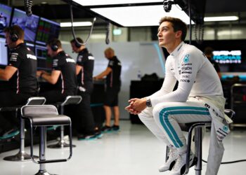 russell loopt forse achterstand op na uitvalbeurt
