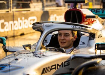 russell op pole in canada teamgenoot antonelli ver
