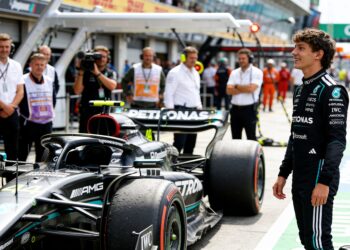 schumacher ziet in antonelli opvolger van max vers