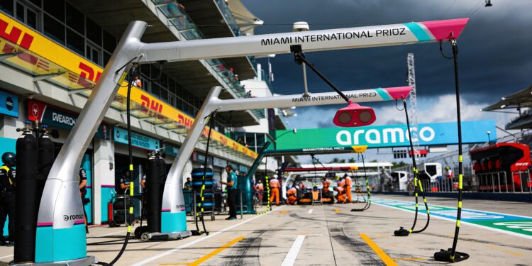 starttijd gp miami drie uur vervroegd wegens dreig