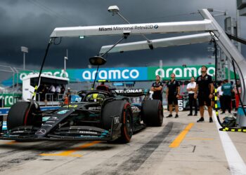 starttijd gp miami vervroegd wegens dreigend noodw