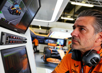 stella wijst zwakke plek mclaren aan mercedes is s