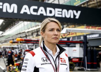 susie wolff onthult f1 academy stond op rand van i