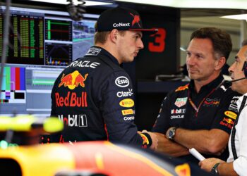 toekomst f1 motoren onzeker verstappen eist puur r