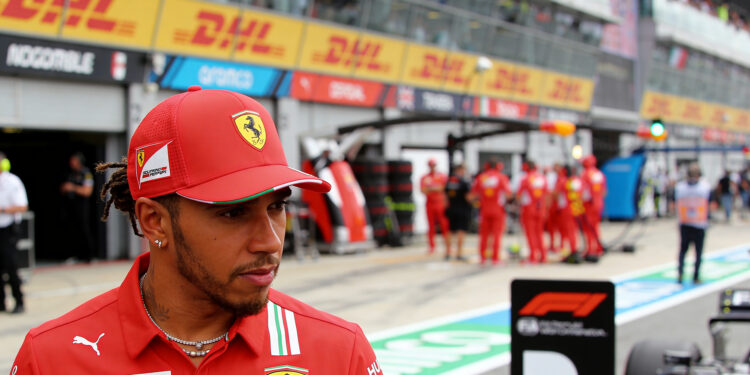 toekomst hamilton bij ferrari onzeker verstappen g
