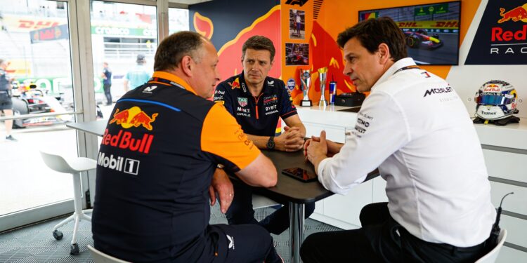 topoverleg red bull en mclaren na onrust over rol