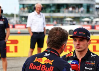 verstappen aanpassing motorregels vergroot kans op
