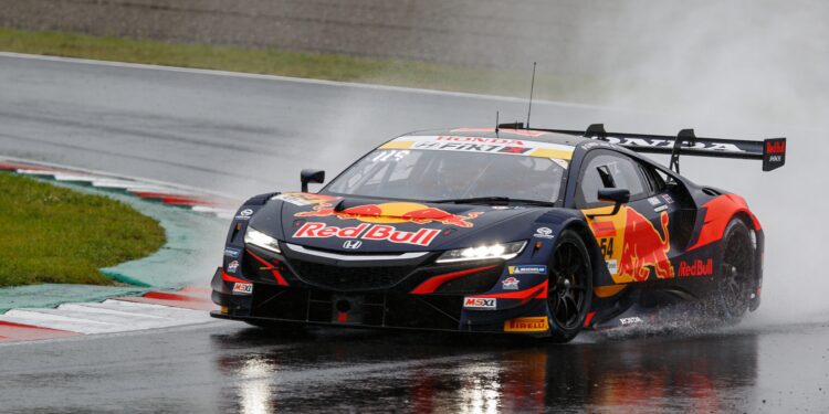 verstappen domineert super gt specialist op fuji s