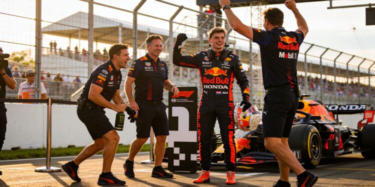 verstappen doorbreekt podiumdroogte met p3 in cana