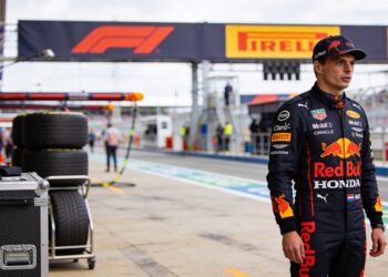 verstappen houdt vast aan deelname nurburgring na