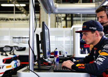 verstappen onthult unieke slaapstrategie voor 24u