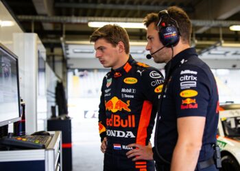 verstappen oogst respect met gedurfd nurburgring d