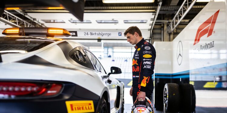 verstappen op startlijst voor 24 uur van de nurbur
