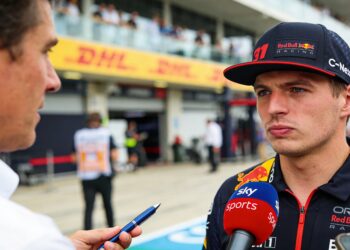 verstappen reageert fel op onzin van juan pablo mo
