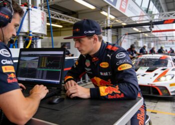 verstappen start vanaf p4 in 24 uur van nurburgrin
