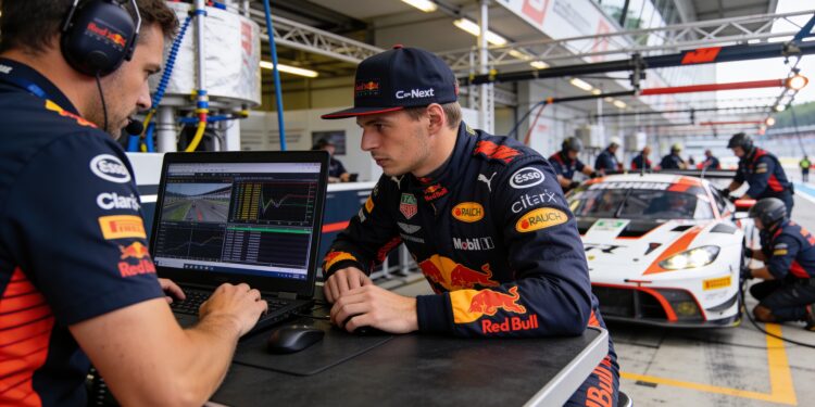 verstappen start vanaf p4 in 24 uur van nurburgrin