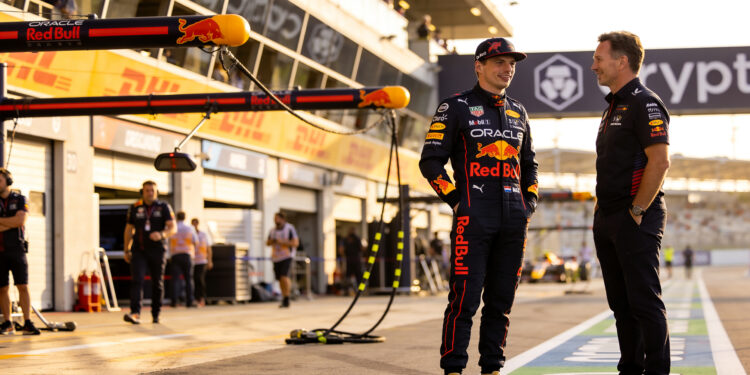 verstappen verbaasd over eigen filmrol in f1 kaskr