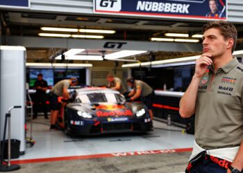 verstappen voor unieke uitdaging in 24 uur van nur
