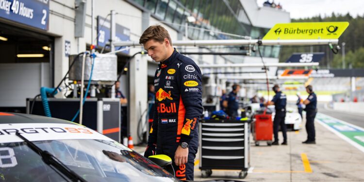 viervoudig kampioen verstappen met unieke status n