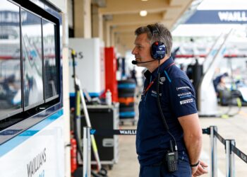 williams kaapt opnieuw topvrouw weg bij concurrent
